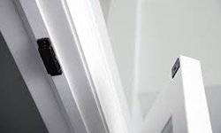Sensor magnético para puertas y ventanas